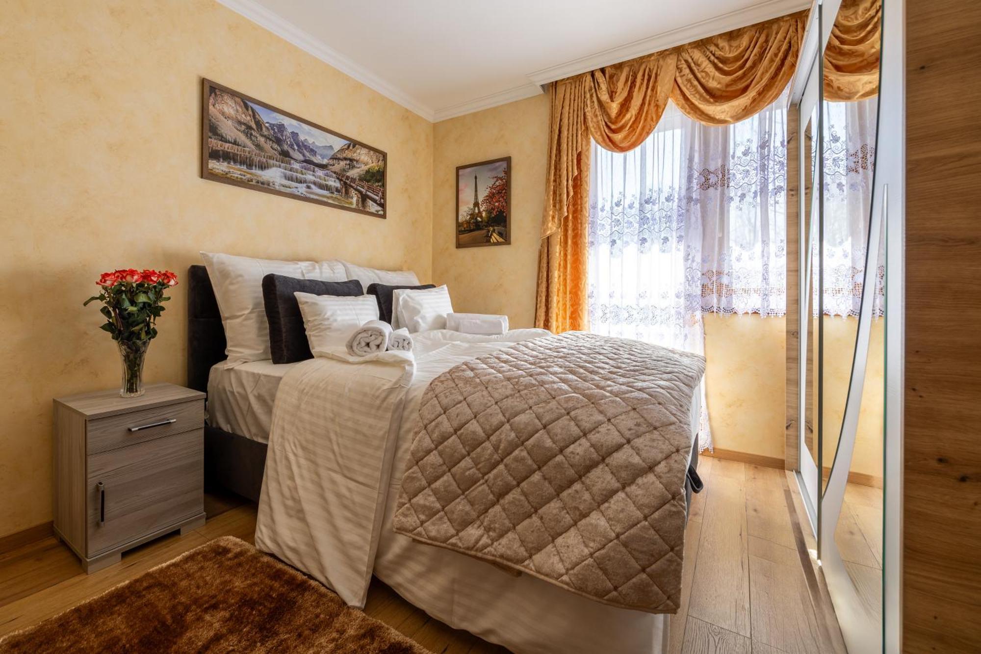 Voeroes Alom Panzio Bed & Breakfast Tiszakécske Exterior photo