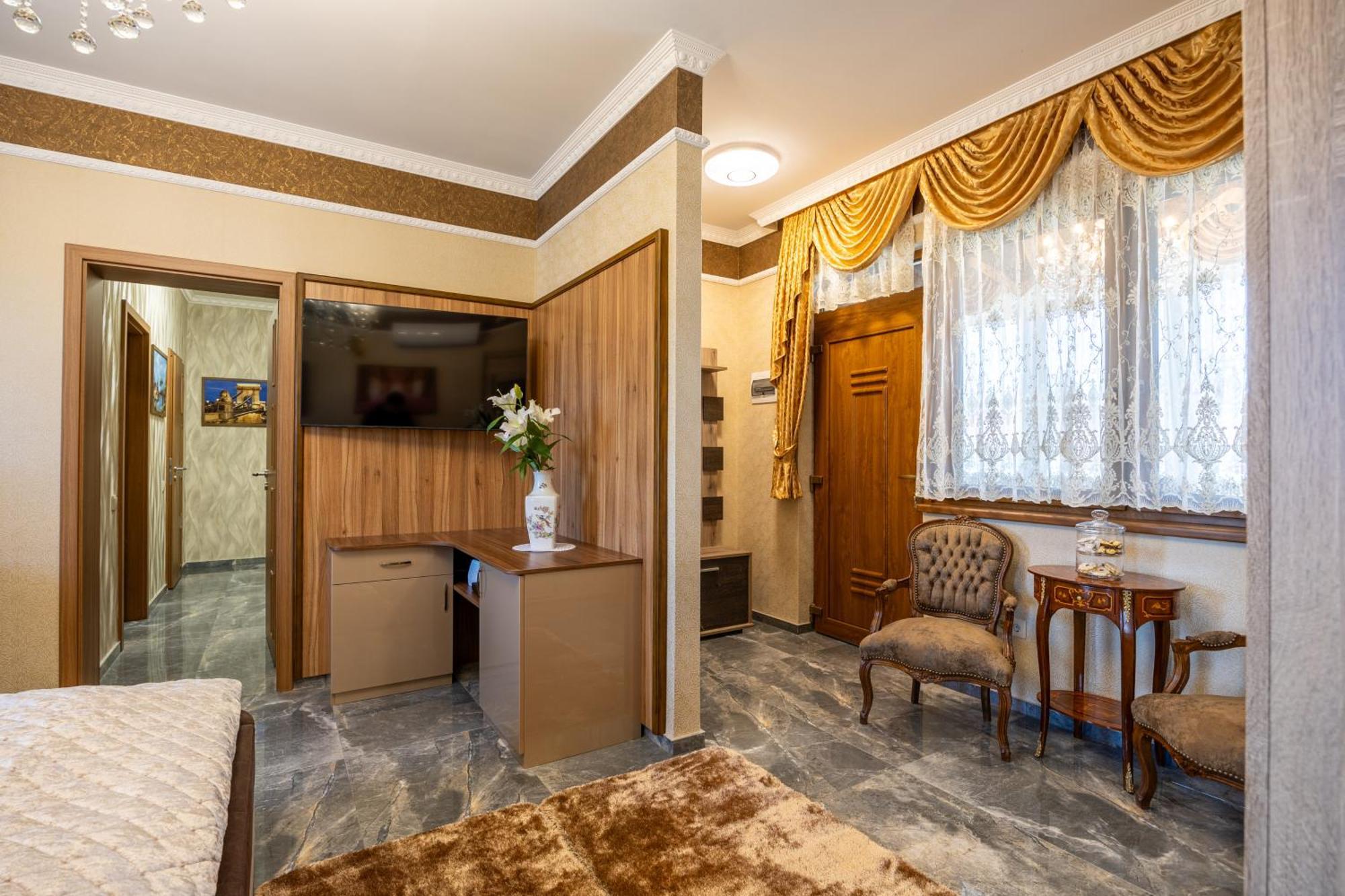 Voeroes Alom Panzio Bed & Breakfast Tiszakécske Exterior photo